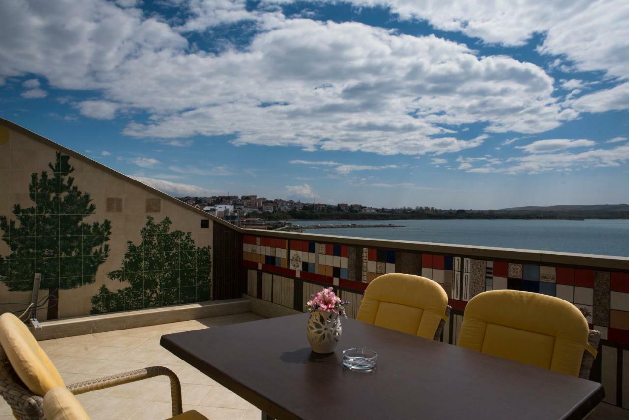 Apartments Svijet Mora 2 Povljana Esterno foto