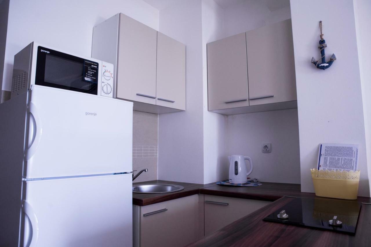 Apartments Svijet Mora 2 Povljana Esterno foto